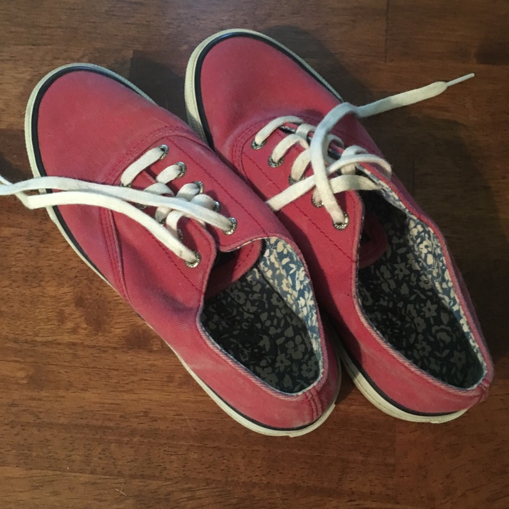 Sperry sneaker